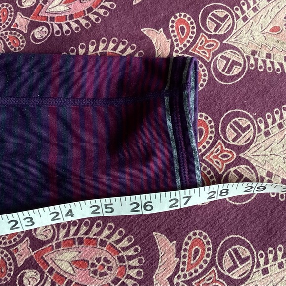 Athleta Purple Stripe Chaturanga Legging Size M - Picture 9 of 12